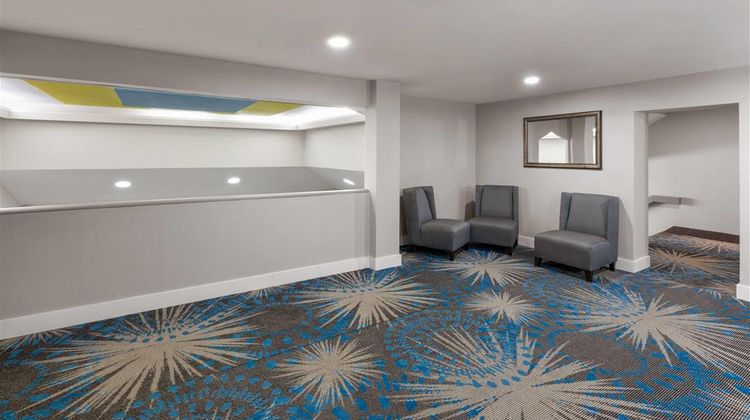 Days Inn Tulsa Central Lobby