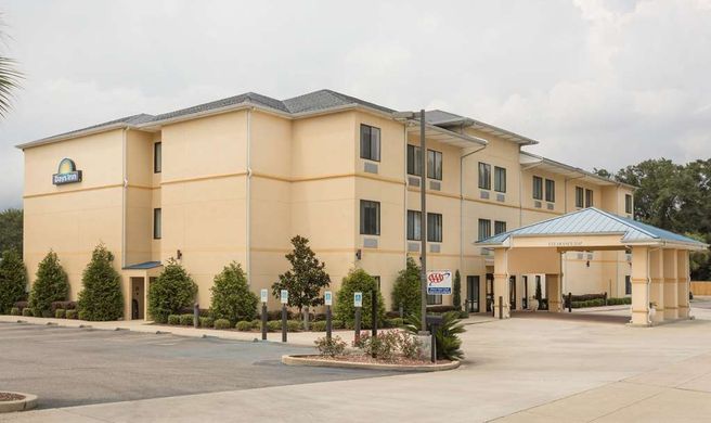 Days Inn North Mobile Exterior
