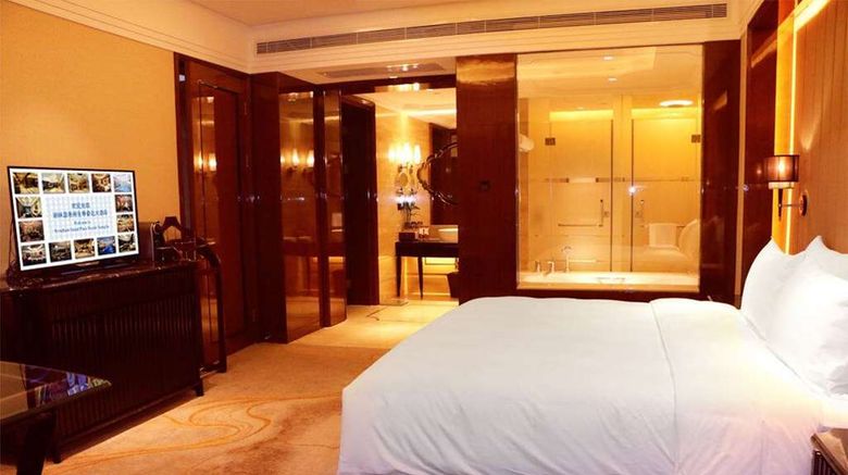 <b>Wyndham Grand Xianglin Shaoyang Room</b>. Images powered by <a href="https://iceportal.shijigroup.com/" title="IcePortal" target="_blank">IcePortal</a>.