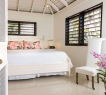 Round Hill Hotel & Villas Room