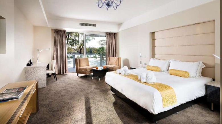 <b>Swan River Hotel Room</b>. Images powered by <a href="https://iceportal.shijigroup.com/" title="IcePortal" target="_blank">IcePortal</a>.