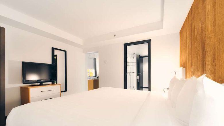 <b>Aava Whistler Hotel Suite</b>. Images powered by <a href="https://iceportal.shijigroup.com/" title="IcePortal" target="_blank">IcePortal</a>.