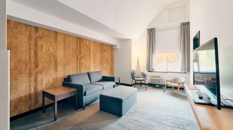 Aava Whistler Hotel Suite