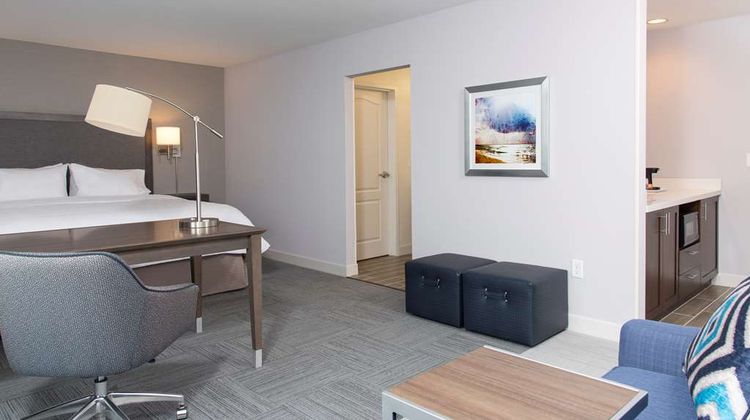 Hampton Inn & Suites Michigan City Room
