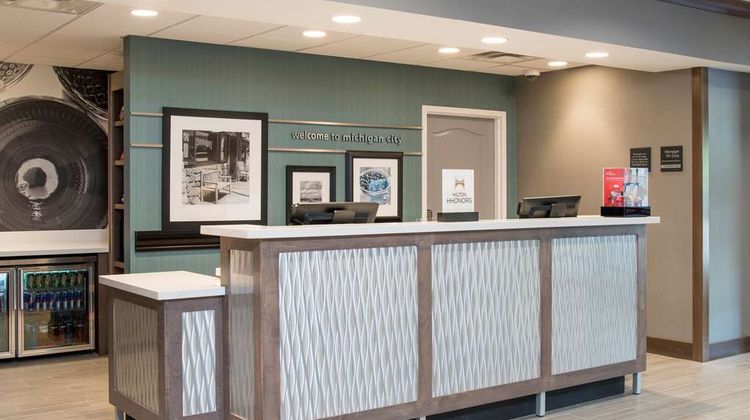 Hampton Inn & Suites Michigan City Lobby
