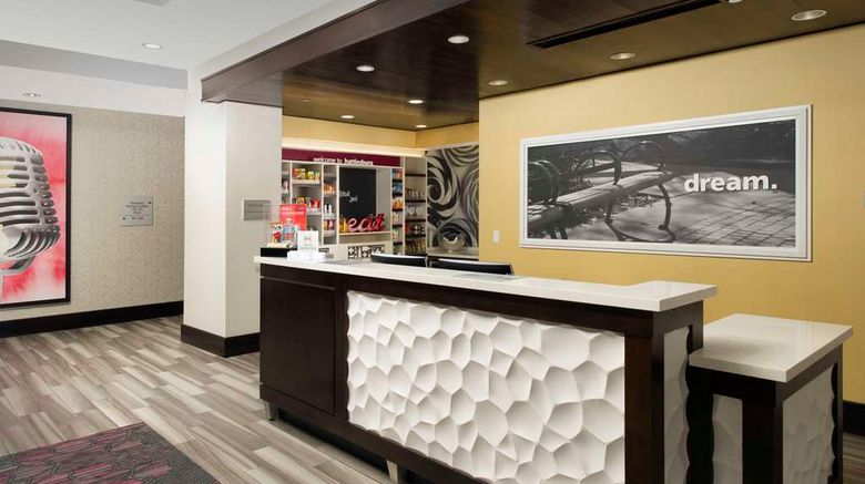 <b>Hampton Inn by Hilton Hattiesburg Lobby</b>. Images powered by <a href="https://iceportal.shijigroup.com/" title="IcePortal" target="_blank">IcePortal</a>.