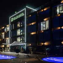 M1 Club Hotel