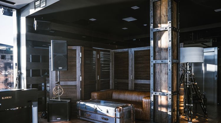 M1 Club Hotel Restaurant