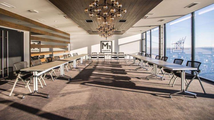 M1 Club Hotel Meeting