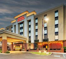 Hampton Inn & Suites Rome Exterior