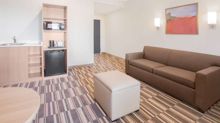 Microtel Inn & Suites Cuauhtemoc Suite