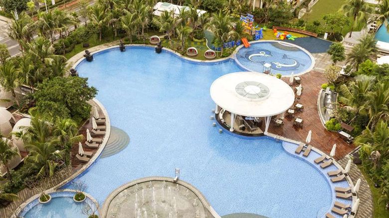 <b>Wyndham Sanya Bay Pool</b>. Images powered by <a href="https://iceportal.shijigroup.com/" title="IcePortal" target="_blank">IcePortal</a>.