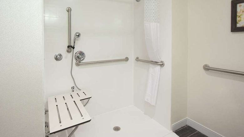 <b>Hampton Inn/Suites Augusta-Washington Rd Room</b>. Images powered by <a href="https://iceportal.shijigroup.com/" title="IcePortal" target="_blank">IcePortal</a>.