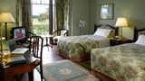 <b>Windsor Golf & Country Club Room</b>. Images powered by <a href="https://iceportal.shijigroup.com/" title="IcePortal" target="_blank">IcePortal</a>.