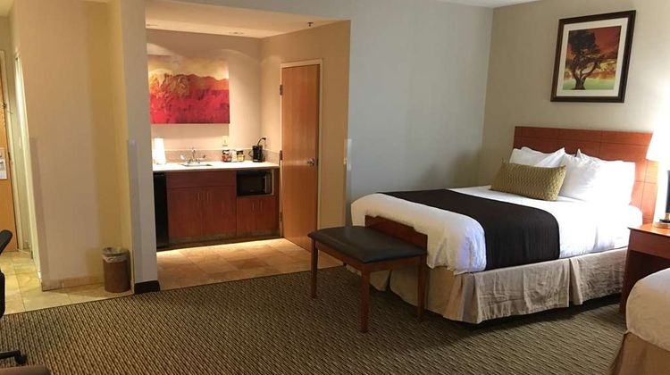 Best Western Plus Arrowhead Hotel Room