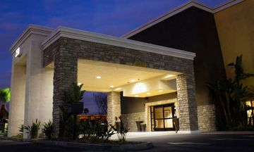 Best Western Plus Arrowhead Hotel
