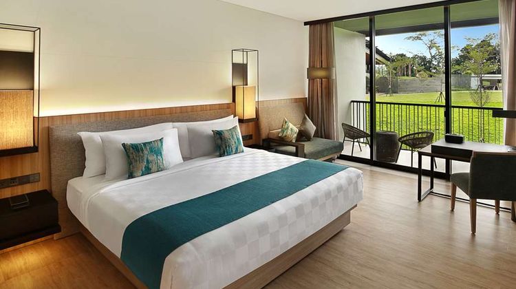 Royal Tulip Gunung Geulis Room