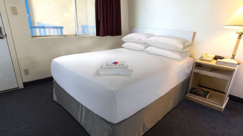 <b>Americas Best Value Inn & Suites Room</b>. Images powered by <a href="https://iceportal.shijigroup.com/" title="IcePortal" target="_blank">IcePortal</a>.