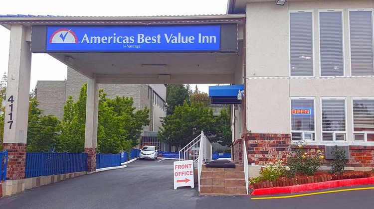 Americas Best Value Inn Lynnwood/Seattle Exterior