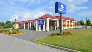 Americas Best Value Inn Barnes Crossing