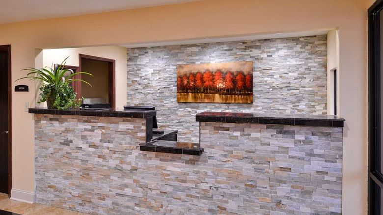 <b>Americas Best Value Inn Barnes Crossing Lobby</b>. Images powered by <a href="https://iceportal.shijigroup.com/" title="IcePortal" target="_blank">IcePortal</a>.