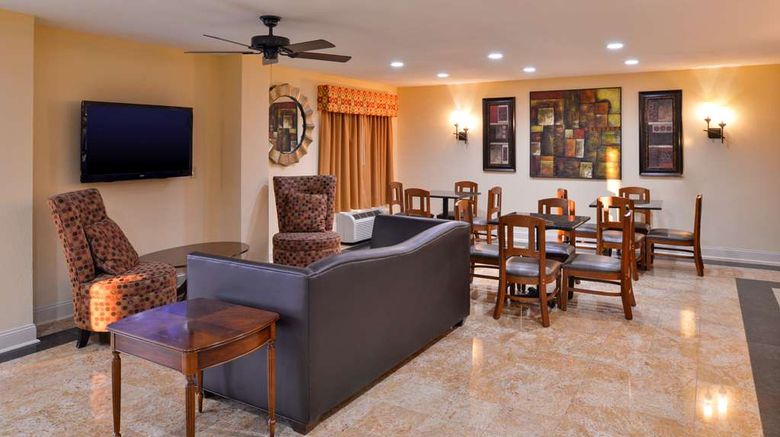 <b>Americas Best Value Inn Barnes Crossing Lobby</b>. Images powered by <a href="https://iceportal.shijigroup.com/" title="IcePortal" target="_blank">IcePortal</a>.