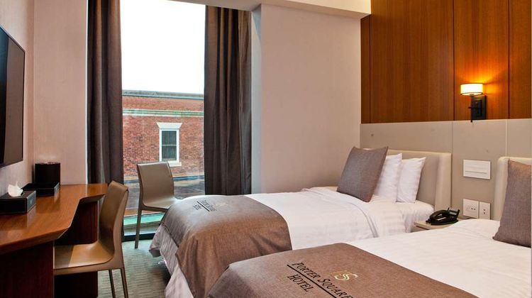 Porter Square Hotel Room