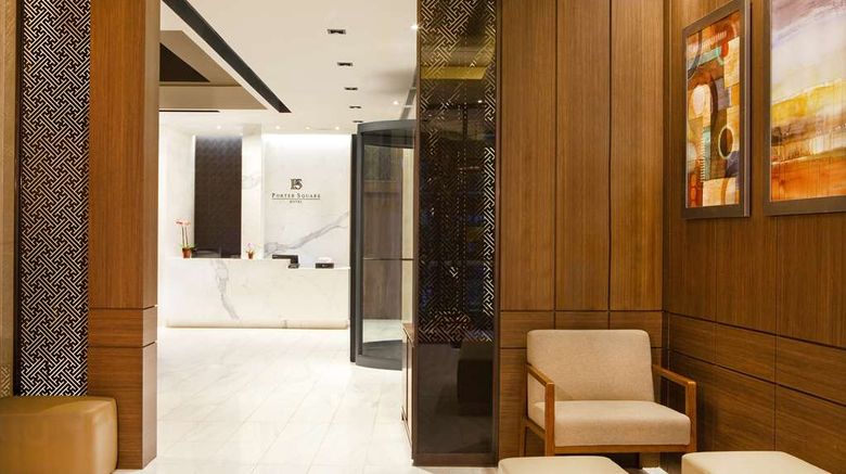<b>Porter Square Hotel Lobby</b>. Images powered by <a href="https://iceportal.shijigroup.com/" title="IcePortal" target="_blank">IcePortal</a>.