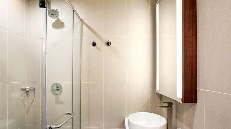 <b>Porter Square Hotel Room</b>. Images powered by <a href="https://iceportal.shijigroup.com/" title="IcePortal" target="_blank">IcePortal</a>.