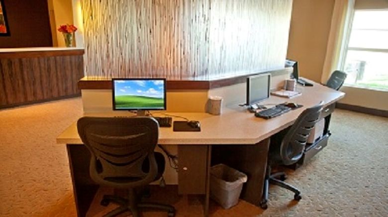 <b>Ledgestone Hotel Elko Lobby</b>. Images powered by <a href="https://iceportal.shijigroup.com/" title="IcePortal" target="_blank">IcePortal</a>.