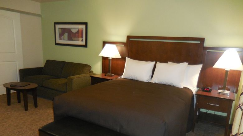 <b>Ledgestone Hotel Elko Room</b>. Images powered by <a href="https://iceportal.shijigroup.com/" title="IcePortal" target="_blank">IcePortal</a>.
