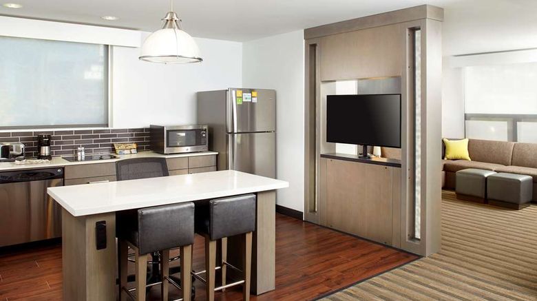 <b>Hyatt House Denver/Lakewood at Belmar Suite</b>. Images powered by <a href="https://iceportal.shijigroup.com/" title="IcePortal" target="_blank">IcePortal</a>.