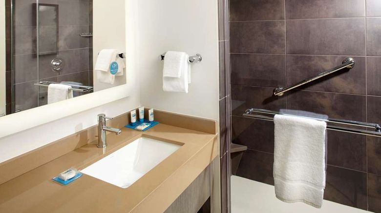<b>Hyatt House Denver/Lakewood at Belmar Room</b>. Images powered by <a href="https://iceportal.shijigroup.com/" title="IcePortal" target="_blank">IcePortal</a>.