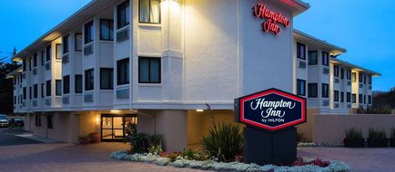 Hampton Inn by Hilton Monterey Exterior