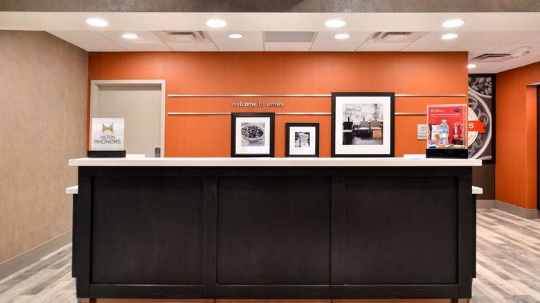 <b>Hampton Inn & Suites Ames Lobby</b>. Images powered by <a href="https://iceportal.shijigroup.com/" title="IcePortal" target="_blank">IcePortal</a>.