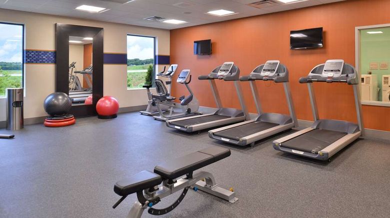<b>Hampton Inn & Suites Ames Health</b>. Images powered by <a href="https://iceportal.shijigroup.com/" title="IcePortal" target="_blank">IcePortal</a>.