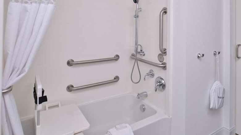 <b>Hampton Inn & Suites Ames Room</b>. Images powered by <a href="https://iceportal.shijigroup.com/" title="IcePortal" target="_blank">IcePortal</a>.