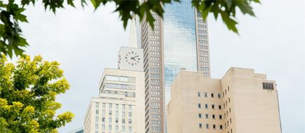 Hampton Inn & Suites Dallas Downtown Exterior