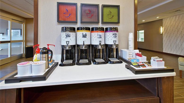<b>Hampton Inn by Hilton West Bloomfield Novi Restaurant</b>. Images powered by <a href="https://iceportal.shijigroup.com/" title="IcePortal" target="_blank">IcePortal</a>.
