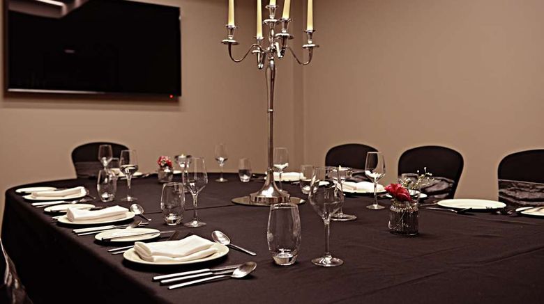 <b>Hilton Garden Inn Sunderland Restaurant</b>. Images powered by <a href="https://iceportal.shijigroup.com/" title="IcePortal" target="_blank">IcePortal</a>.