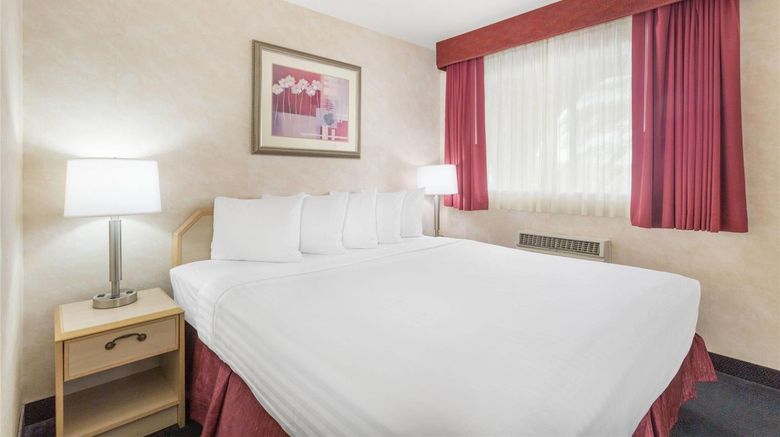 <b>Days Inn Bullhead City Room</b>. Images powered by <a href="https://iceportal.shijigroup.com/" title="IcePortal" target="_blank">IcePortal</a>.