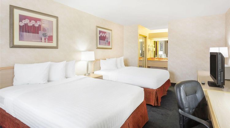 Days Inn Bullhead City Room