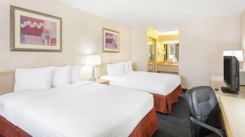 <b>Days Inn Bullhead City Room</b>. Images powered by <a href="https://iceportal.shijigroup.com/" title="IcePortal" target="_blank">IcePortal</a>.