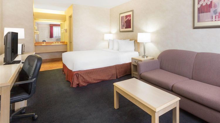 Days Inn Bullhead City Room