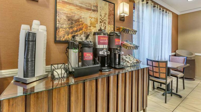<b>Best Western Plus Chandler Hotel/Stes Restaurant</b>. Images powered by <a href="https://iceportal.shijigroup.com/" title="IcePortal" target="_blank">IcePortal</a>.