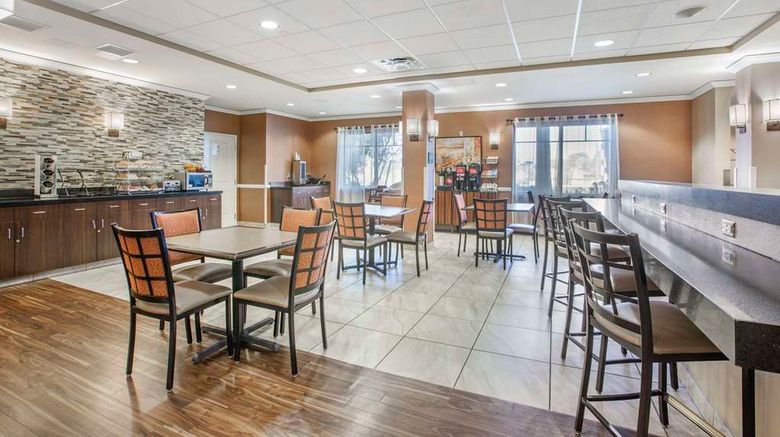 <b>Best Western Plus Chandler Hotel/Stes Restaurant</b>. Images powered by <a href="https://iceportal.shijigroup.com/" title="IcePortal" target="_blank">IcePortal</a>.
