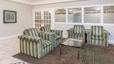 Days Inn & Suites Arlington Heights Lobby