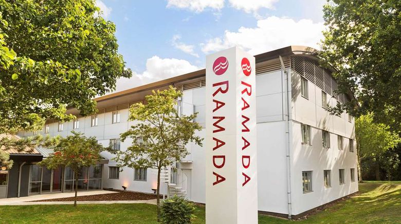 Ramada London South Mimms M25 Exterior. Images powered by <a href="https://iceportal.shijigroup.com" target="_blank" rel="noopener">Ice Portal</a>.
