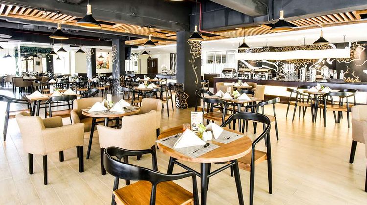 Golden Tulip Essential Tangerang Restaurant