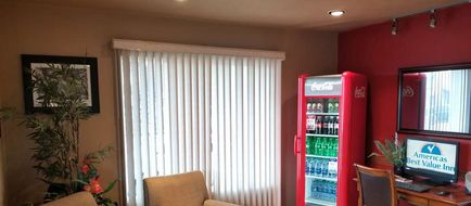 Americas Best Value Inn Williams Lobby